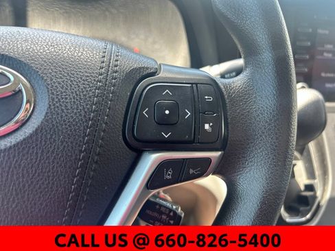 Used 2020 Toyota Sienna LE AWD/4WD image 20