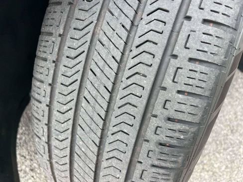 Used 2026 Kia Carnival EX FWD image 36