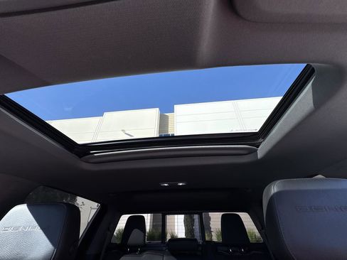 Used 2021 GMC Sierra 1500 Denali w/ Denali Ultimate Package image 32