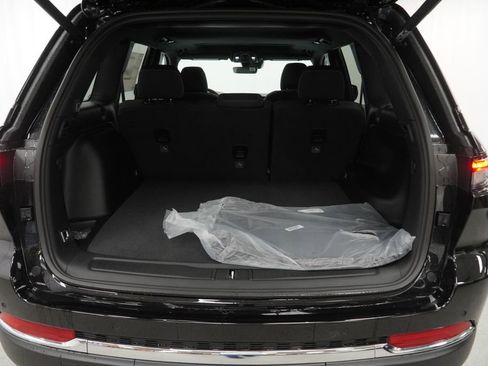 New 2026 Jeep Grand Cherokee Laredo X AWD/4WD image 31