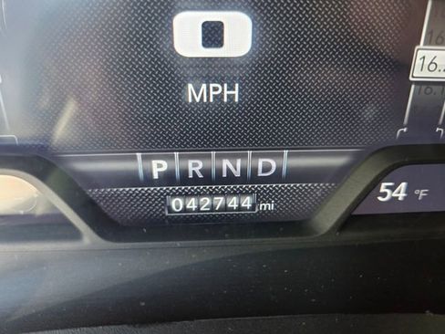 Used 2023 RAM 1500 Laramie image 17