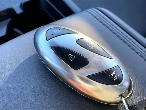 Used 2025 Hyundai Santa Fe XRT image 15