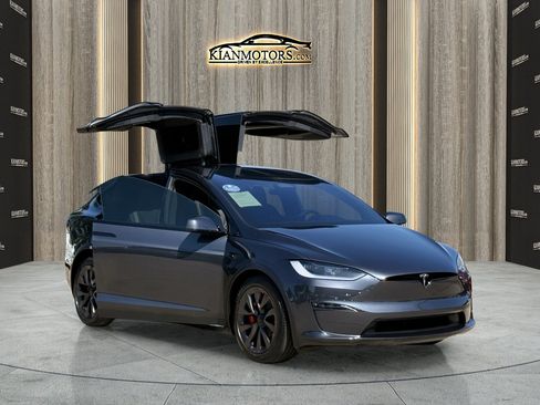 Used 2025 Tesla Model X Plaid AWD/4WD image 24