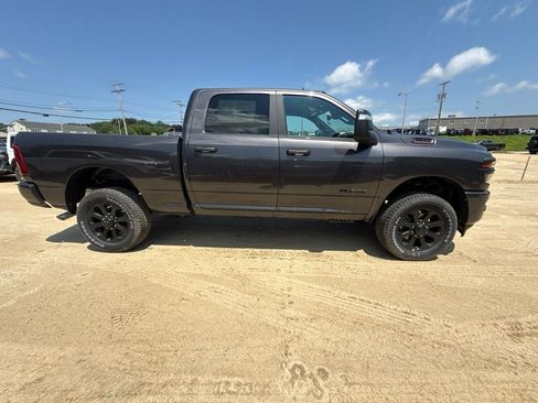New 2026 RAM 2500 Big Horn AWD/4WD image 6