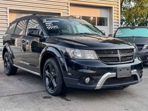 Used 2019 Dodge Journey Crossroad AWD/4WD image 1