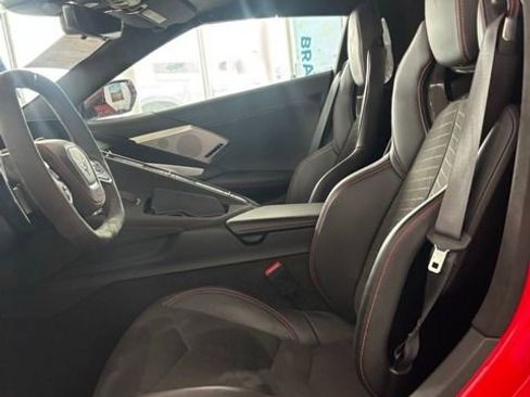 Used 2022 Chevrolet Corvette Stingray Premium Conv w/ Z51 Performance Package image 5