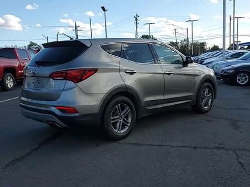 Used 2018 Hyundai Santa Fe Sport image 8