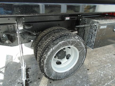 New 2026 GMC Sierra 3500 Pro w/ Convenience Package image 5