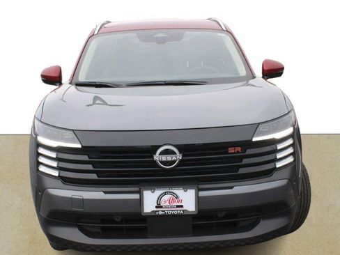 Used 2025 Nissan Kicks SR image 9