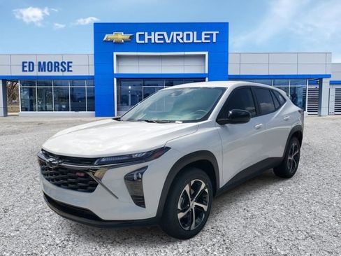 New 2026 Chevrolet Trax RS FWD image 12