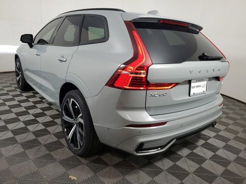 Used 2024 Volvo XC60 T8 Ultimate w/ Climate Package AWD/4WD image 6