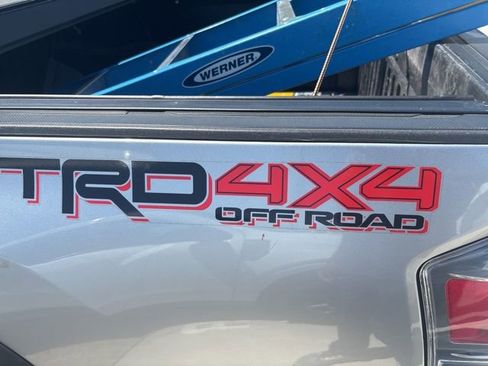 Used 2023 Toyota Tacoma TRD Off-Road w/ Technology Package image 4