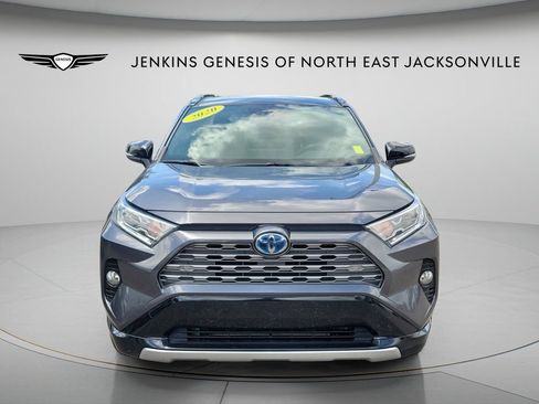 Used 2020 Toyota RAV4 XSE AWD/4WD image 6