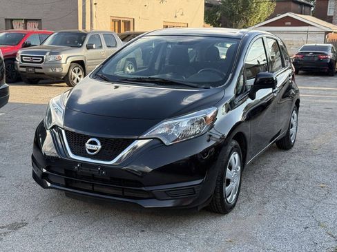 Used 2018 Nissan Versa Note SV FWD image 1