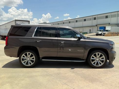 Used 2017 Chevrolet Tahoe Premier RWD image 6