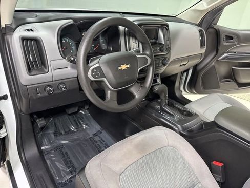 Used 2016 Chevrolet Colorado W/T w/ WT Convenience Package AWD/4WD image 9