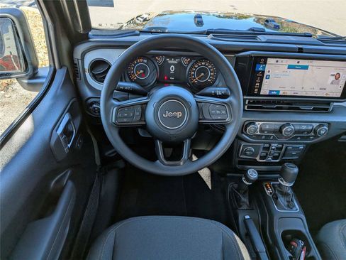 New 2026 Jeep Gladiator Sport AWD/4WD image 16