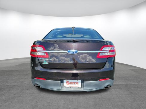 Used 2014 Ford Taurus SE FWD image 19