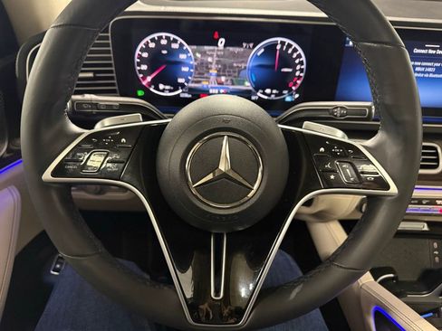 Used 2024 Mercedes-Benz GLE 450e 4MATIC image 10