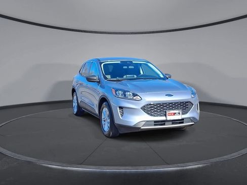 Used 2022 Ford Escape SE w/ Convenience Package image 2