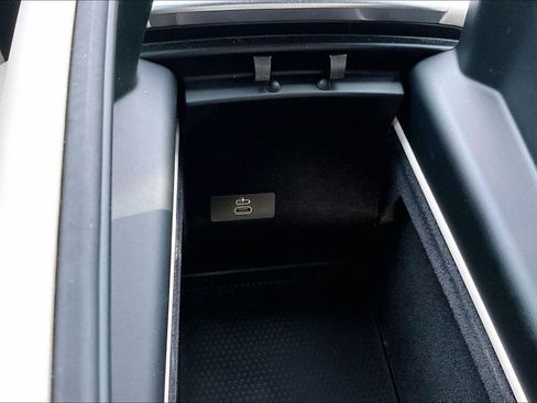 Used 2024 BMW ALPINA XB7 image 33