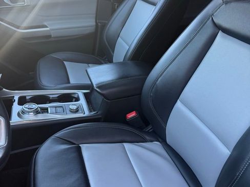 Used 2023 Ford Explorer XLT w/ Equipment Group 202A image 11