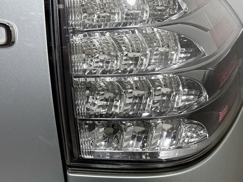 Used 2015 Lexus GX 460 w/ Premium Package image 34