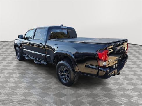 Used 2020 Toyota Tacoma SR5 image 7