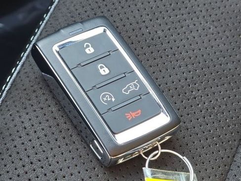 Used 2023 Jeep Grand Cherokee L Laredo AWD/4WD image 43