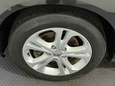 Used 2018 Dodge Grand Caravan SXT image 21