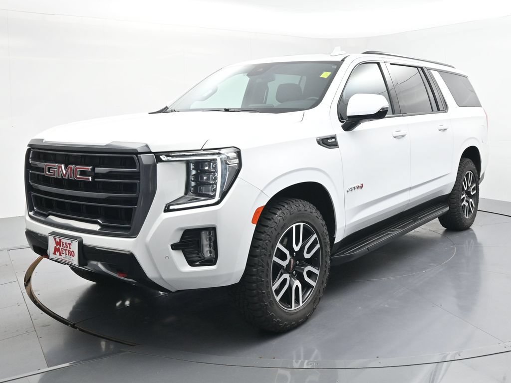 Used 2023 GMC Yukon XL AT4 AWD/4WD image 3