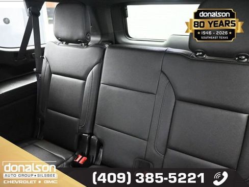 Used 2022 Chevrolet Suburban Z71 w/ Luxury Package image 12