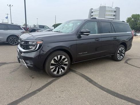 Certified 2025 Ford Expedition Max Platinum w/ Driver's Package AWD/4WD image 7