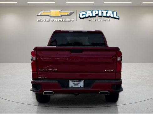 Used 2022 Chevrolet Silverado 1500 RST w/ Z71 Off-Road Package AWD/4WD image 4