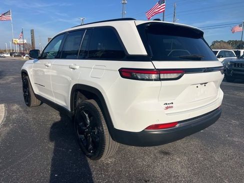 New 2026 Jeep Grand Cherokee Limited AWD/4WD image 22