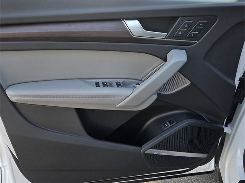 Used 2021 Audi Q5 2.0T Premium Plus w/ Premium Plus Package image 10