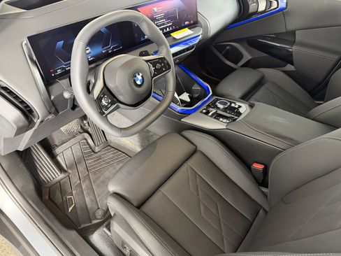 Used 2026 BMW X3 xDrive30 w/ Premium Package image 9