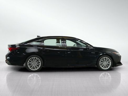 Used 2021 Toyota Avalon Limited w/ Advanced Safety Package FWD image 8
