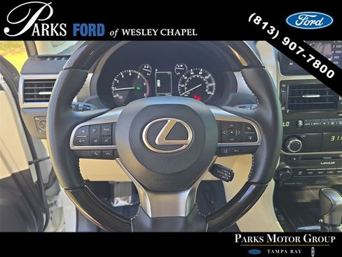 Used 2023 Lexus GX 460 Premium image 30