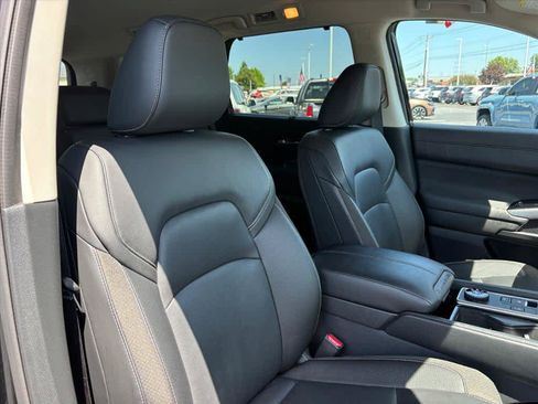 Used 2025 Nissan Pathfinder SL w/ Cargo Package AWD/4WD image 5