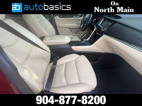 Used 2017 Cadillac XT5 FWD image 31