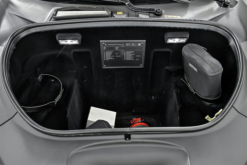 Used 2020 Ferrari F8 Tributo RWD image 26