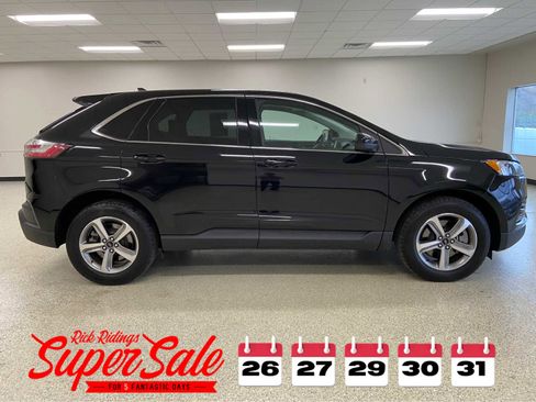 Used 2024 Ford Edge SEL w/ Convenience Package image 4