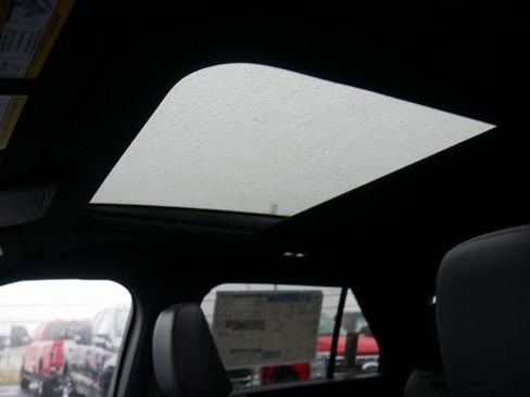 New 2026 Ford Explorer ST-Line w/ ST-Line Street Pack image 3