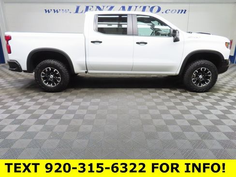 Used 2023 Chevrolet Silverado 1500 ZR2 image 2