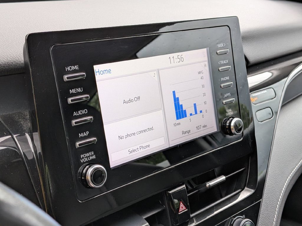 Used 2024 Toyota Camry SE FWD image 6
