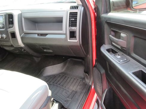 Used 2014 RAM 1500 Express AWD/4WD image 20
