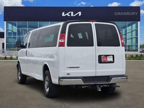 Used 2020 Chevrolet Express 3500 LT w/ LT Preferred Equipment Group image 4