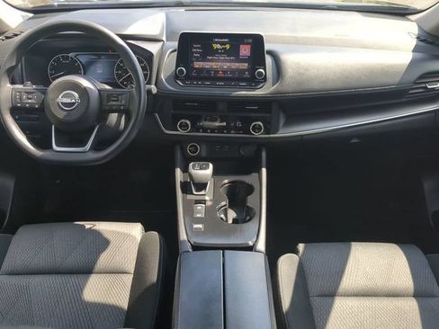 Used 2024 Nissan Rogue SV FWD image 14