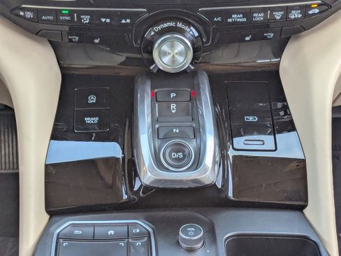 Used 2022 Acura MDX SH-AWD w/ Technology Package image 23